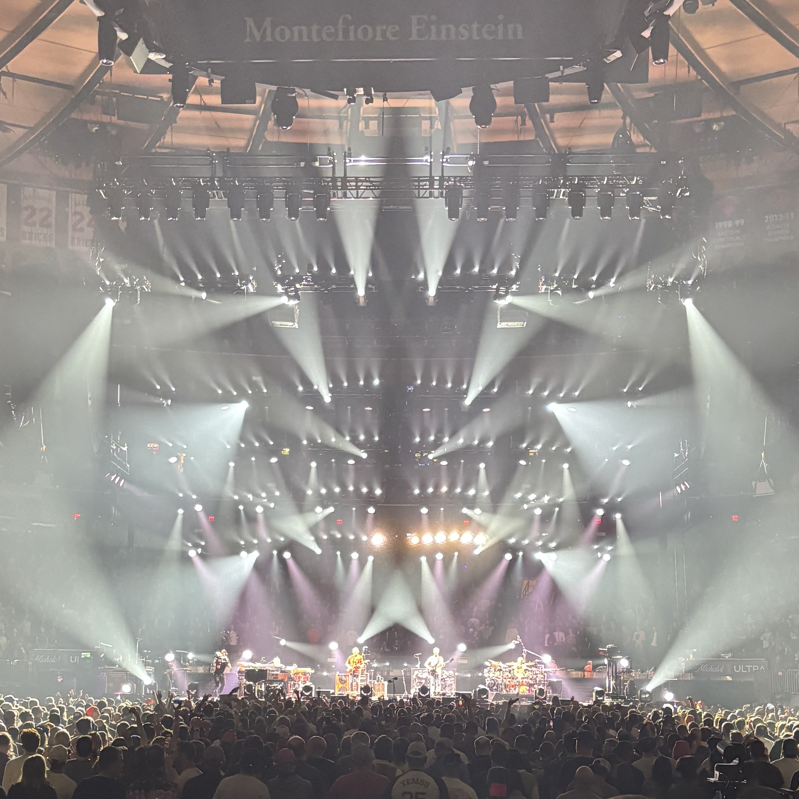 ph2025-12-30MadisonSquareGardenNYC (2).jpg